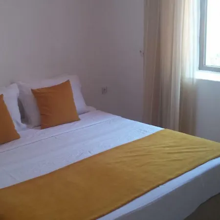 Apartament Infinity Amintas Apart 2 *